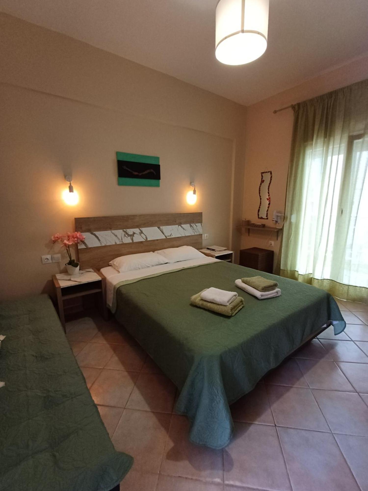 La Mer Rooms Peraia Buitenkant foto